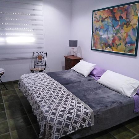 سانت بوي ديل يوبريغات Private Rooms - Airport المظهر الخارجي الصورة