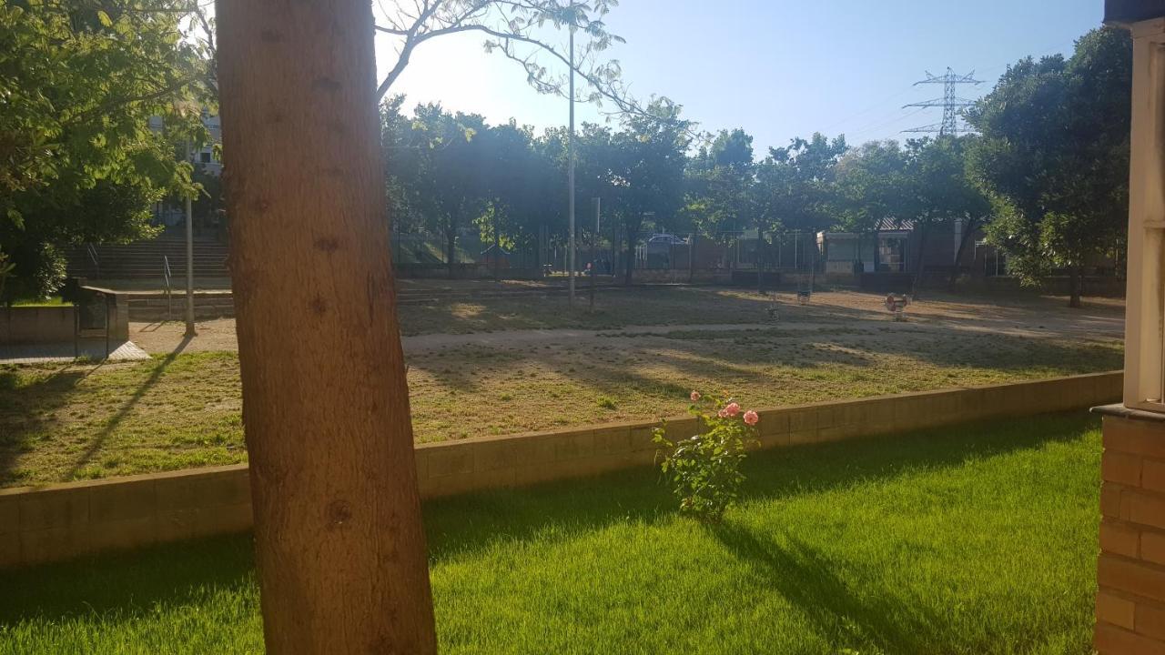 سانت بوي ديل يوبريغات Private Rooms - Airport المظهر الخارجي الصورة