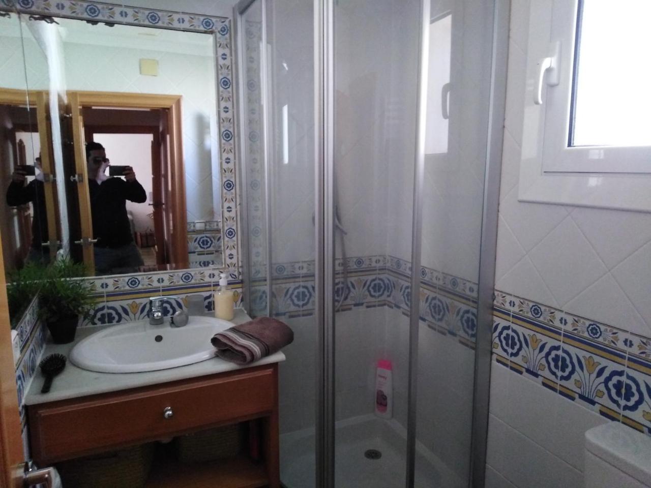 سانت بوي ديل يوبريغات Private Rooms - Airport المظهر الخارجي الصورة